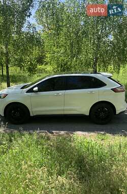 Внедорожник / Кроссовер Ford Edge 2023 в 