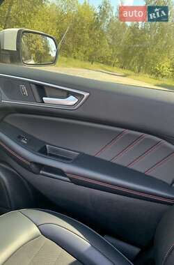 Внедорожник / Кроссовер Ford Edge 2023 в 