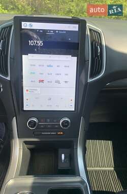 Внедорожник / Кроссовер Ford Edge 2023 в 