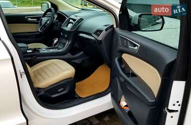 Внедорожник / Кроссовер Ford Edge 2016 в 