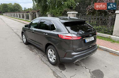 Позашляховик / Кросовер Ford Edge 2018 в 
