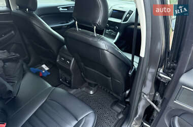 Позашляховик / Кросовер Ford Edge 2018 в 