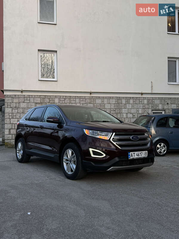 Позашляховик / Кросовер Ford Edge 2017 в 