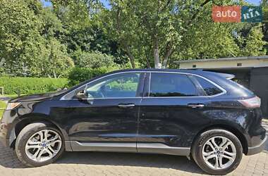 Внедорожник / Кроссовер Ford Edge 2017 в 