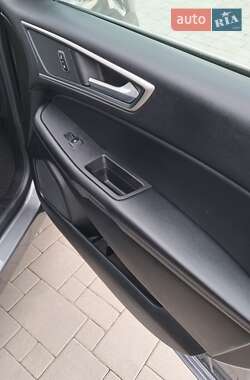 Внедорожник / Кроссовер Ford Edge 2022 в 