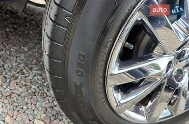 Внедорожник / Кроссовер Ford Edge 2011 в 