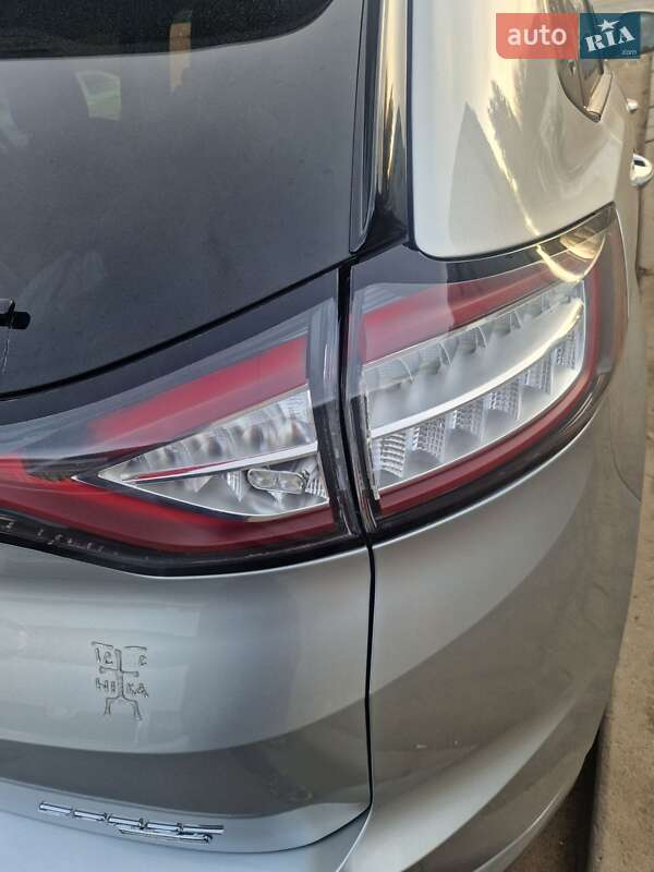 Внедорожник / Кроссовер Ford Edge 2016 в Киеве
