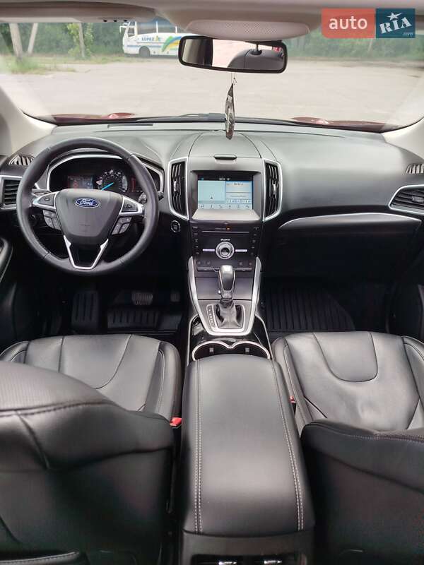 Позашляховик / Кросовер Ford Edge 2018 в Умані