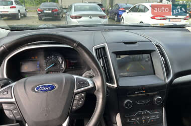 Внедорожник / Кроссовер Ford Edge 2015 в 
