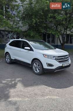 Внедорожник / Кроссовер Ford Edge 2017 в 