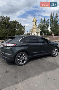 Позашляховик / Кросовер Ford Edge 2015 в 