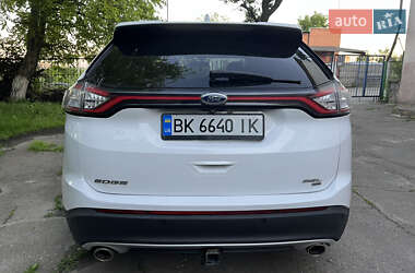 Позашляховик / Кросовер Ford Edge 2018 в 