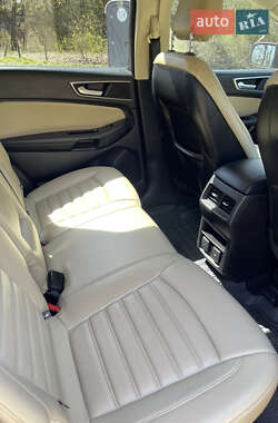 Внедорожник / Кроссовер Ford Edge 2015 в 