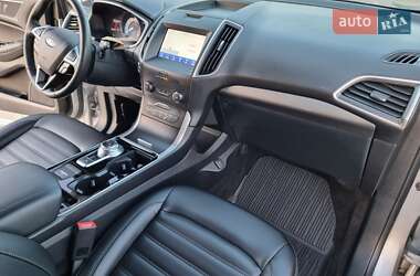 Внедорожник / Кроссовер Ford Edge 2019 в 