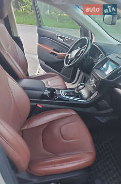 Внедорожник / Кроссовер Ford Edge 2017 в 