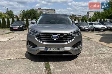 Внедорожник / Кроссовер Ford Edge 2019 в 