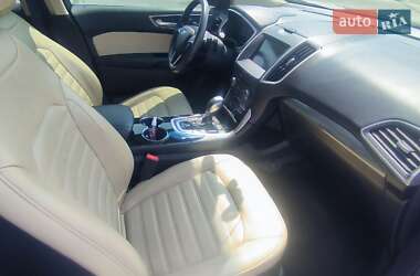 Внедорожник / Кроссовер Ford Edge 2017 в 