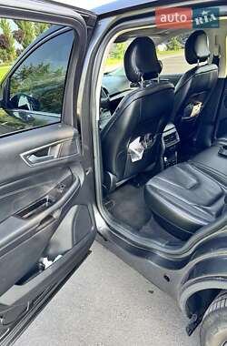 Внедорожник / Кроссовер Ford Edge 2019 в 