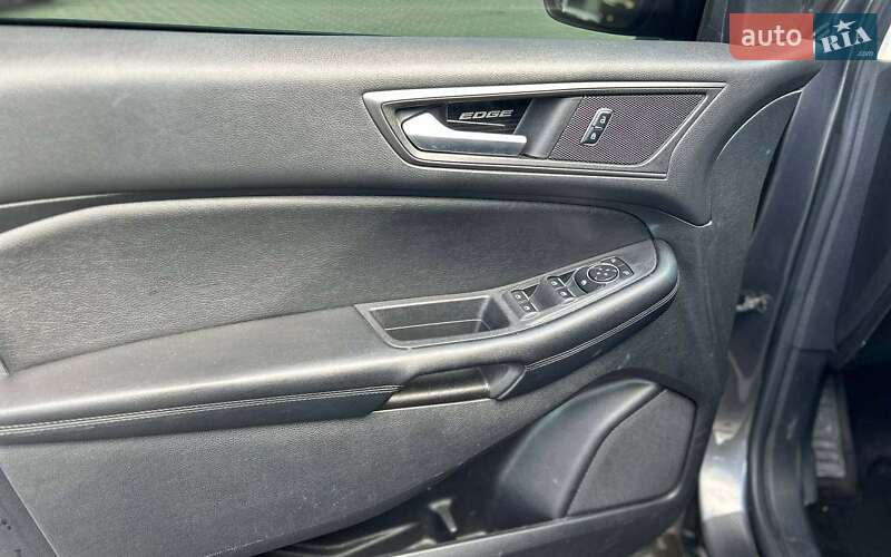Позашляховик / Кросовер Ford Edge 2016 в Чернівцях
