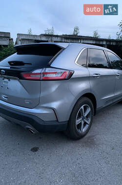 Внедорожник / Кроссовер Ford Edge 2020 в 
