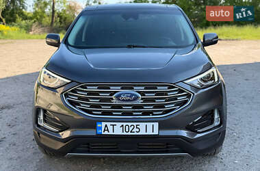 Внедорожник / Кроссовер Ford Edge 2019 в 