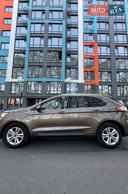 Внедорожник / Кроссовер Ford Edge 2019 в 