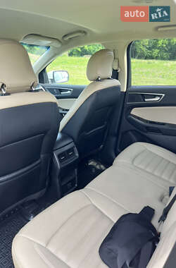 Внедорожник / Кроссовер Ford Edge 2019 в 