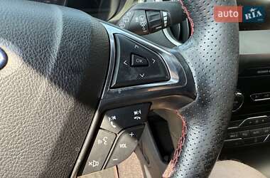 Позашляховик / Кросовер Ford Edge 2020 в 