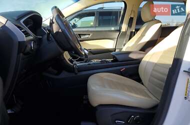 Внедорожник / Кроссовер Ford Edge 2015 в 