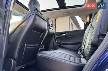 Внедорожник / Кроссовер Ford Edge 2016 в 