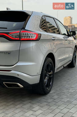 Внедорожник / Кроссовер Ford Edge 2015 в 