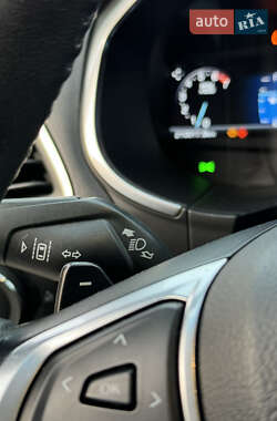 Внедорожник / Кроссовер Ford Edge 2015 в 