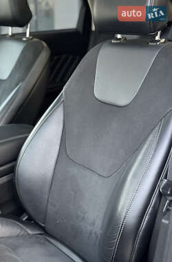 Внедорожник / Кроссовер Ford Edge 2015 в 