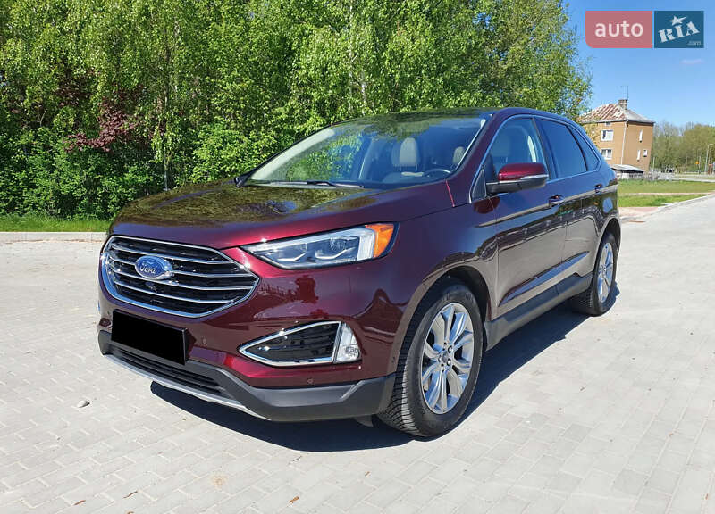 Внедорожник / Кроссовер Ford Edge 2018 в 