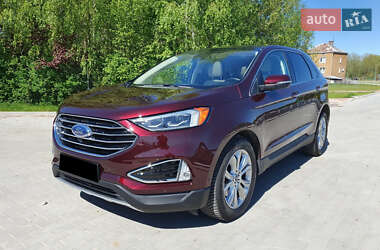 Внедорожник / Кроссовер Ford Edge 2018 в 