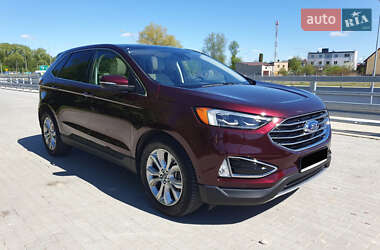 Внедорожник / Кроссовер Ford Edge 2018 в 