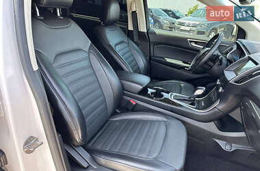 Позашляховик / Кросовер Ford Edge 2018 в 