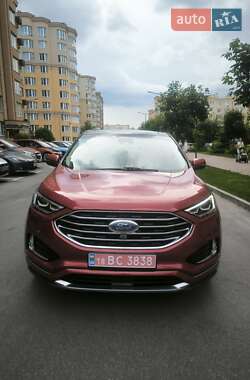Внедорожник / Кроссовер Ford Edge 2019 в 