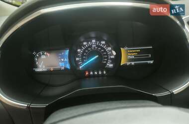 Внедорожник / Кроссовер Ford Edge 2019 в 
