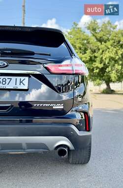 Внедорожник / Кроссовер Ford Edge 2019 в 