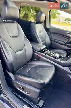 Внедорожник / Кроссовер Ford Edge 2019 в 