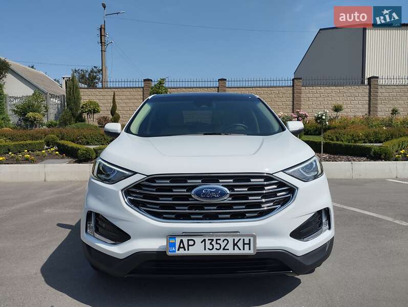 Внедорожник / Кроссовер Ford Edge 2020 в 