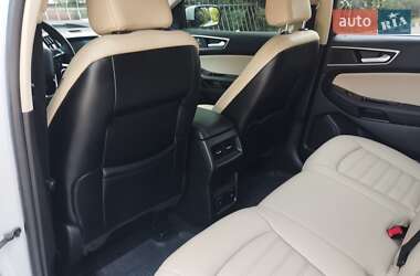 Внедорожник / Кроссовер Ford Edge 2020 в 