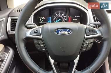 Внедорожник / Кроссовер Ford Edge 2020 в 