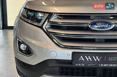 Позашляховик / Кросовер Ford Edge 2018 в 