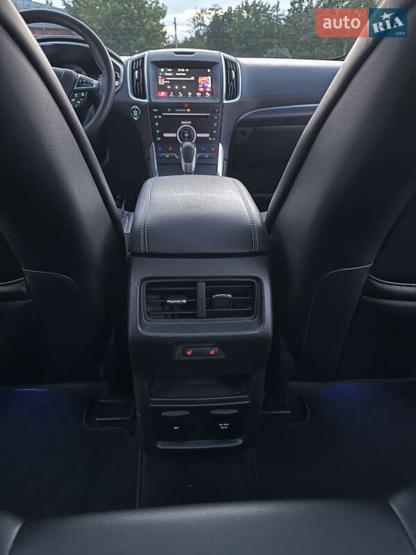 Внедорожник / Кроссовер Ford Edge 2016 в Тернополе