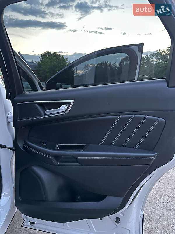 Внедорожник / Кроссовер Ford Edge 2016 в Тернополе