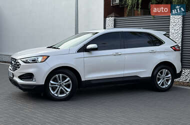 Внедорожник / Кроссовер Ford Edge 2019 в 