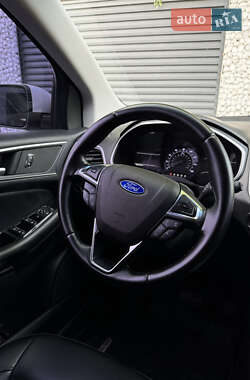 Внедорожник / Кроссовер Ford Edge 2019 в 