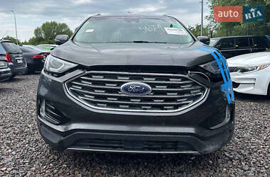 Внедорожник / Кроссовер Ford Edge 2019 в 
